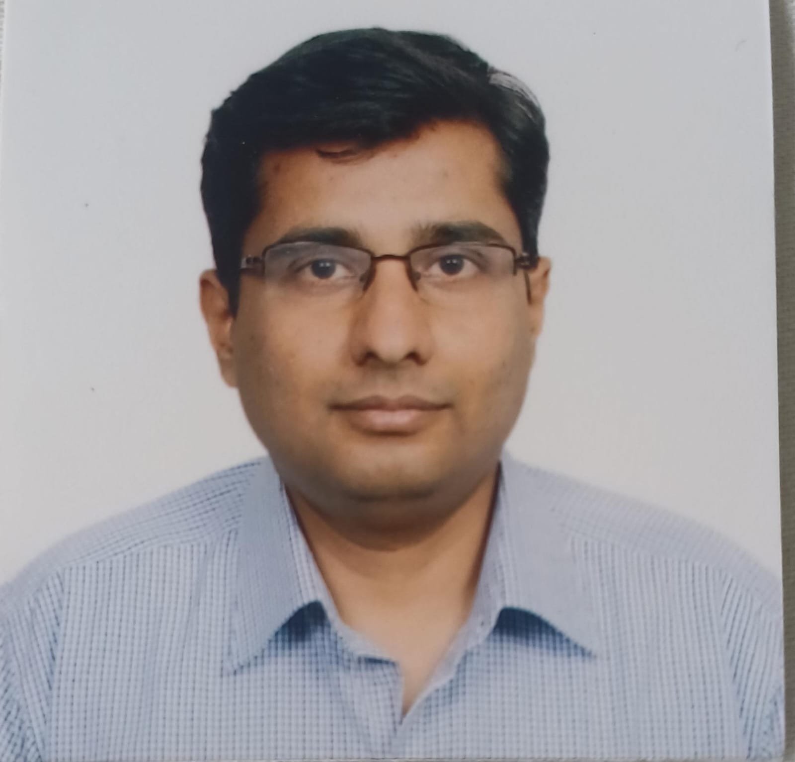 Adv. Prasad Sapte, Senior Counsel